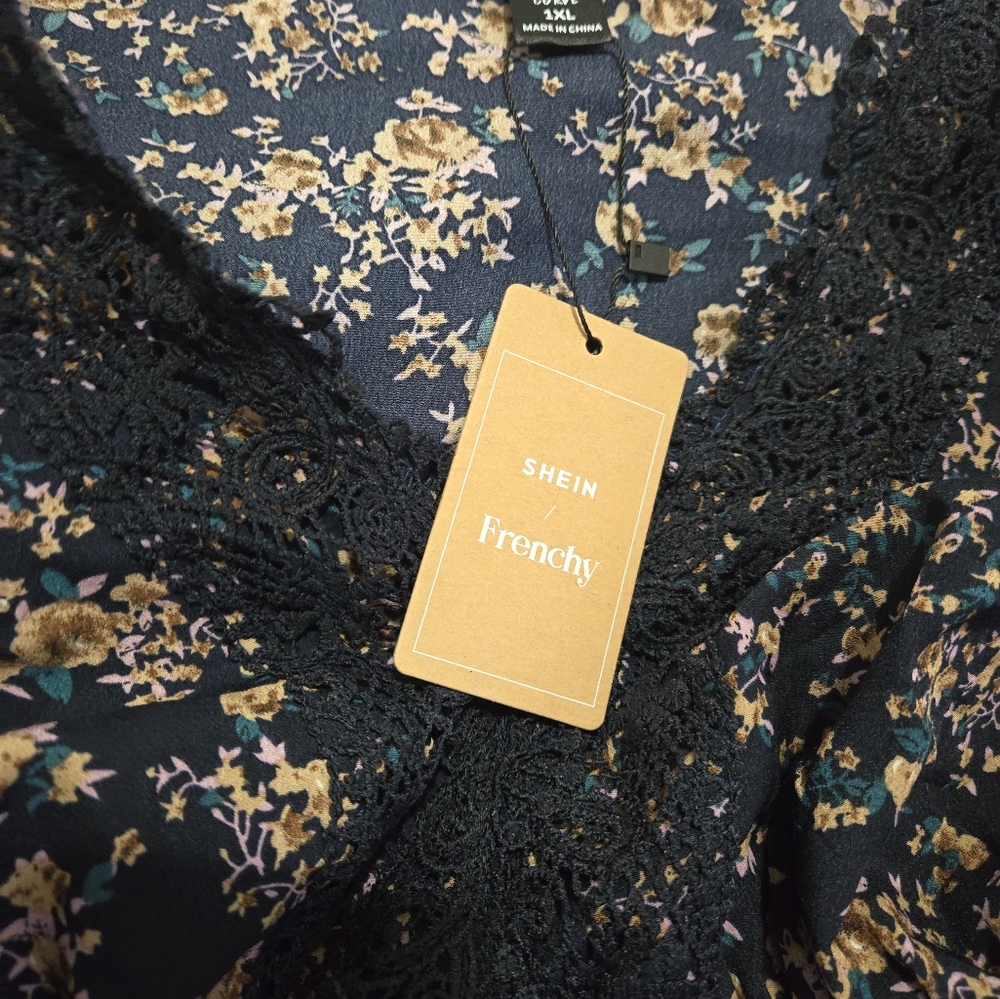 DRESS - Picture 3 of 4